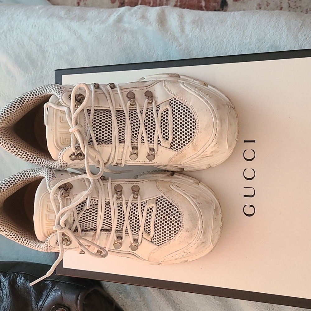 Gucci sneakers. Size 40